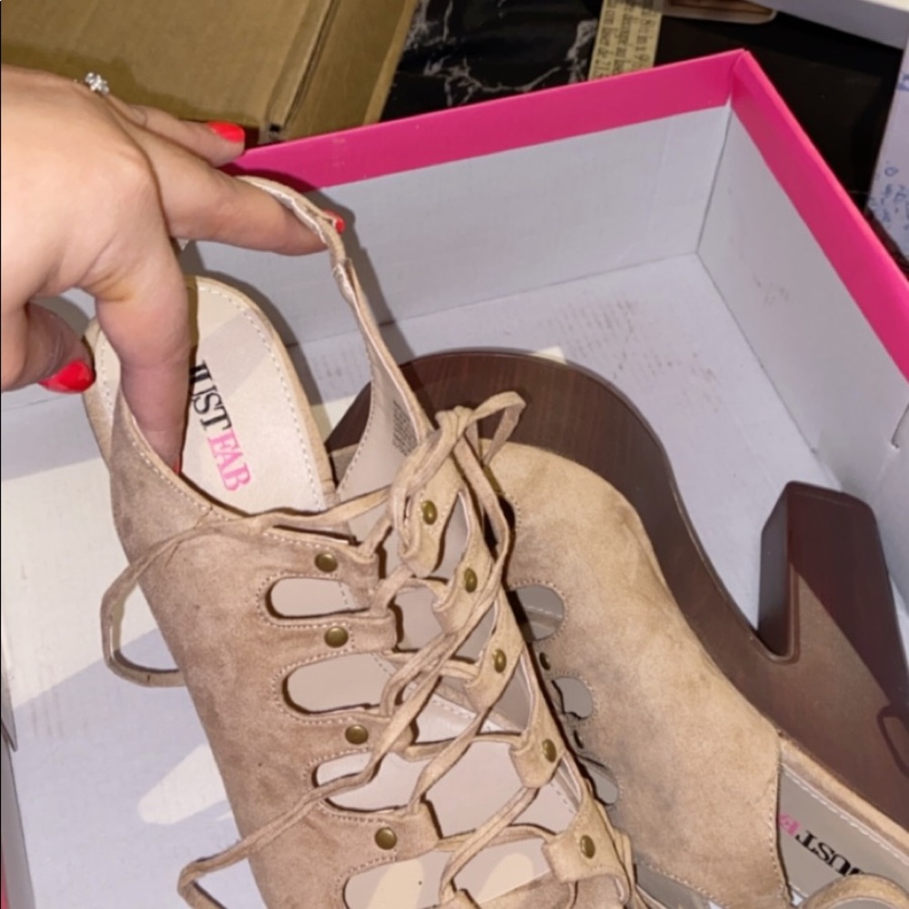 Kent Heels